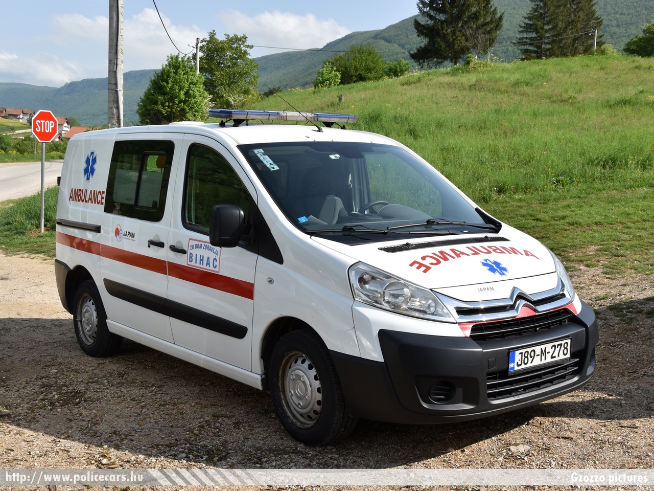 Citroen Jumpy, fotó: Gzozzo pictures
Keywords: Bosznia-Hercegovina mentő mentőautó bosnia bosnia-herzegovina ambulance bosnyák