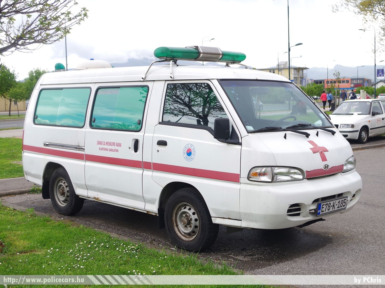 Hyundai H100, Sarajevo, fotó: PChris
Keywords: Bosznia-Hercegovina mentő mentőautó bosnia bosnia-herzegovina ambulance bosnyák