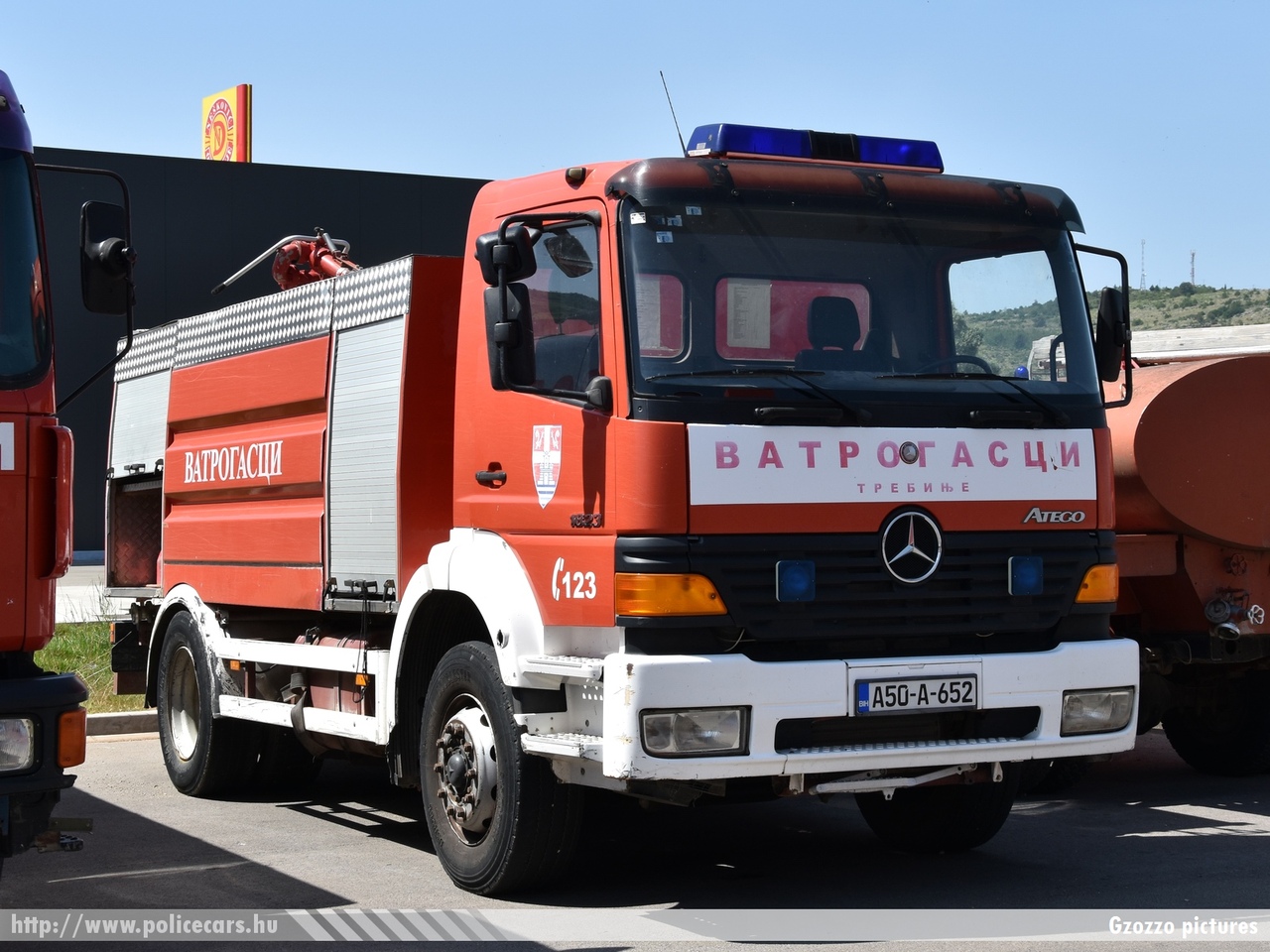 Mercedes-Benz Atego 1823, Trebinje, fotó: Gzozzo pictures
Keywords: Bosznia-Hercegovina tûzoltó tûzoltóautó tûzoltóság bosnia bosnia-herzegovina fire firetruck republika srpska boszniai szerb