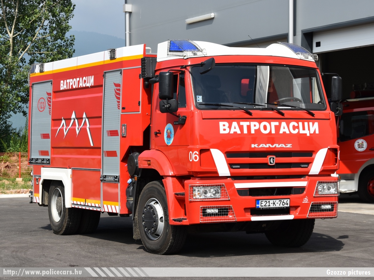 KAMAZ, Istocno Sarajevo, fotó: Gzozzo pictures
Keywords: Bosznia-Hercegovina tûzoltó tûzoltóautó tûzoltóság bosnia bosnia-herzegovina fire firetruck republika srpska boszniai szerb