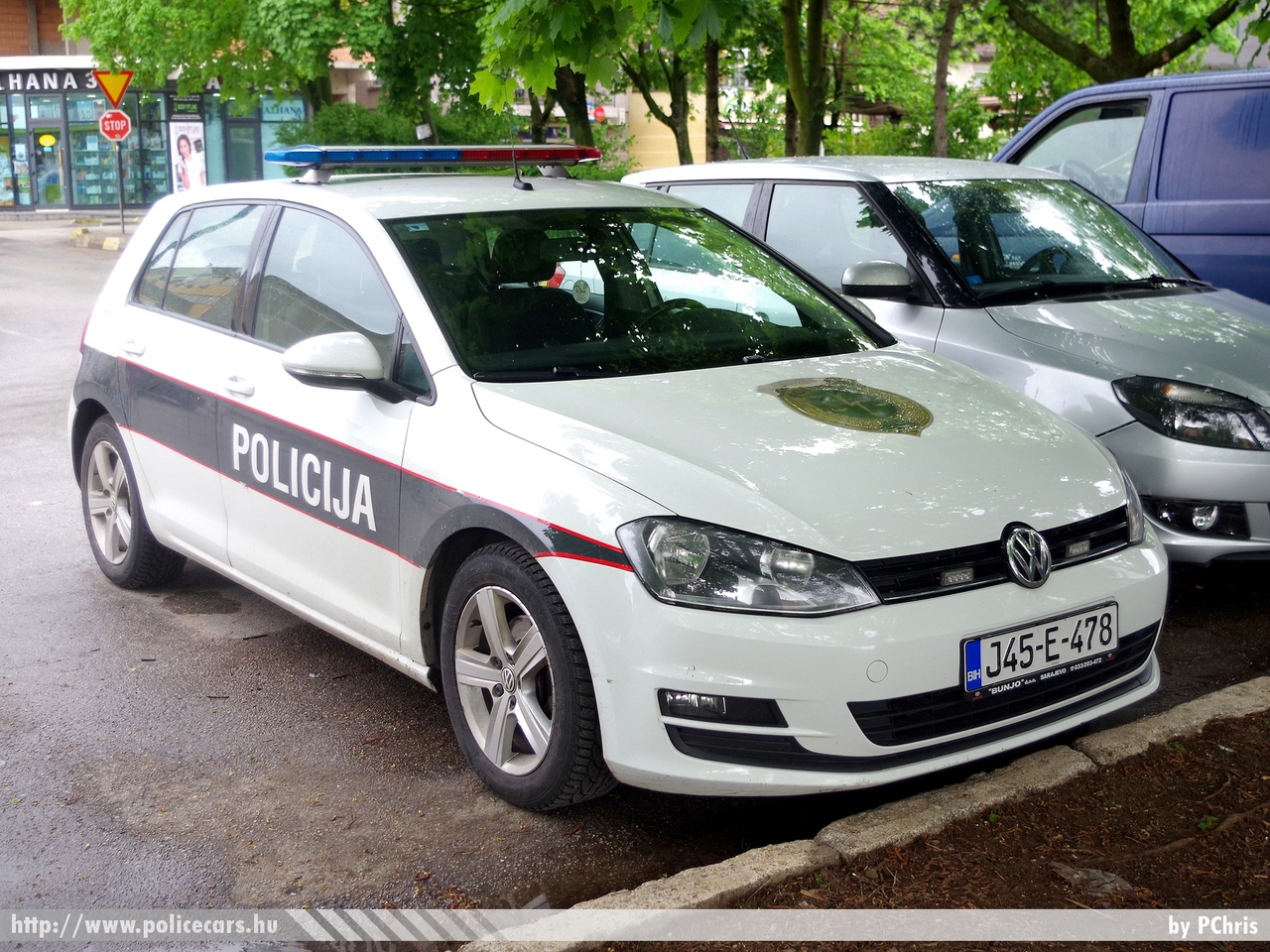 Volkswagen Golf VI, Sarajevo, fotó: PChris
Keywords: Bosznia-Hercegovina bosnia bosnia-herzegovina bosnyák police policecar rendőrautó rendőr rendőrség