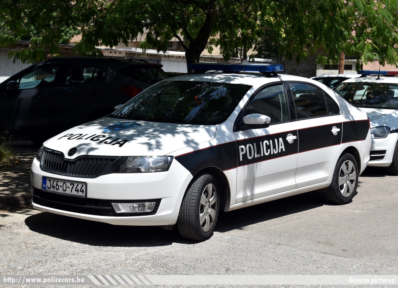 Skoda Rapid, Mostar, fotó: Gzozzo pictures
Keywords: Bosznia-Hercegovina bosnia bosnia-herzegovina bosnyák police policecar rendőrautó rendőr rendőrség