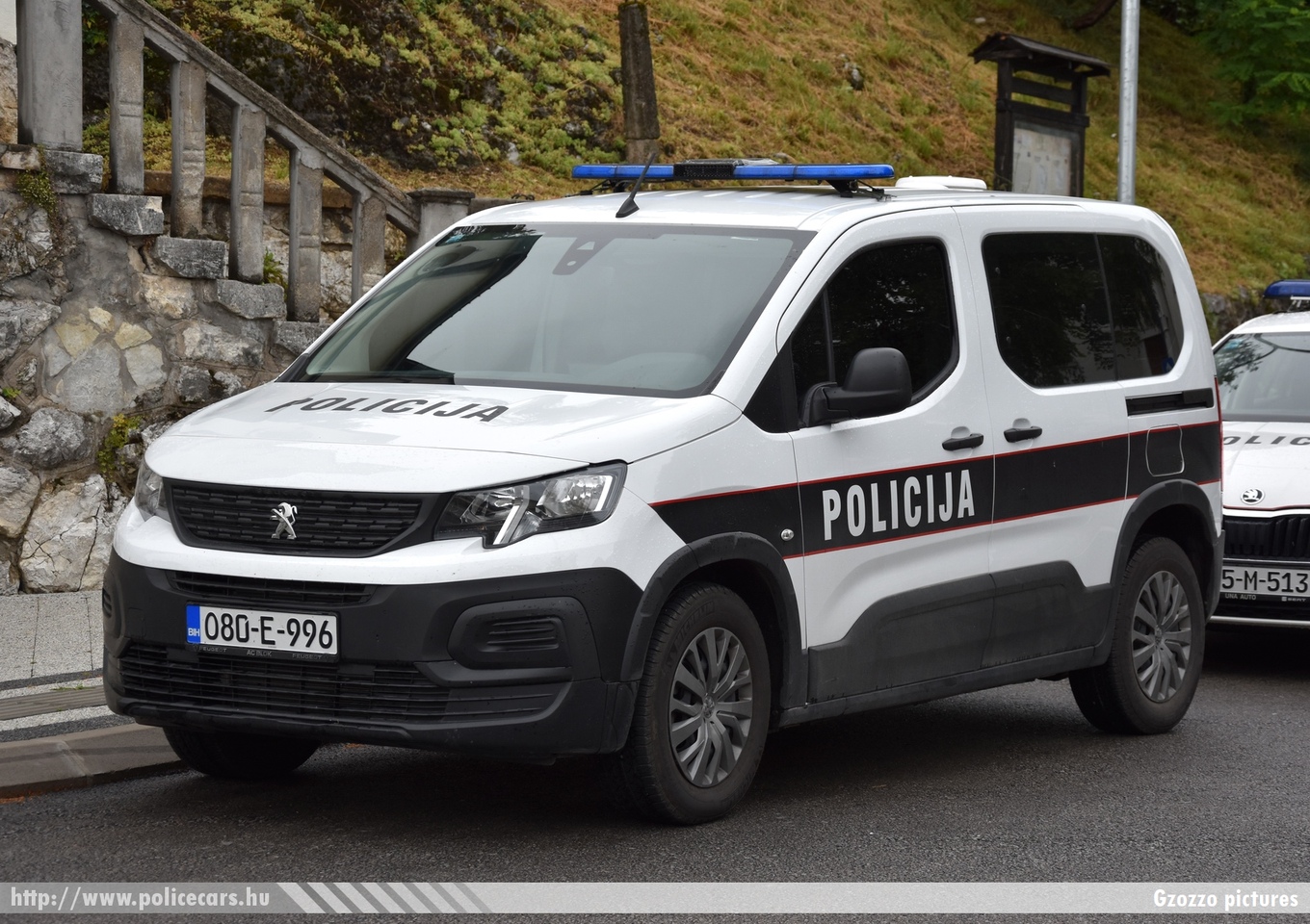 Peugeot Rifter, MUP Una-Sana Kanton, fotó: Gzozzo pictures
Keywords: Bosznia-Hercegovina bosnia bosnia-herzegovina bosnyák police policecar rendőrautó rendőr rendőrség