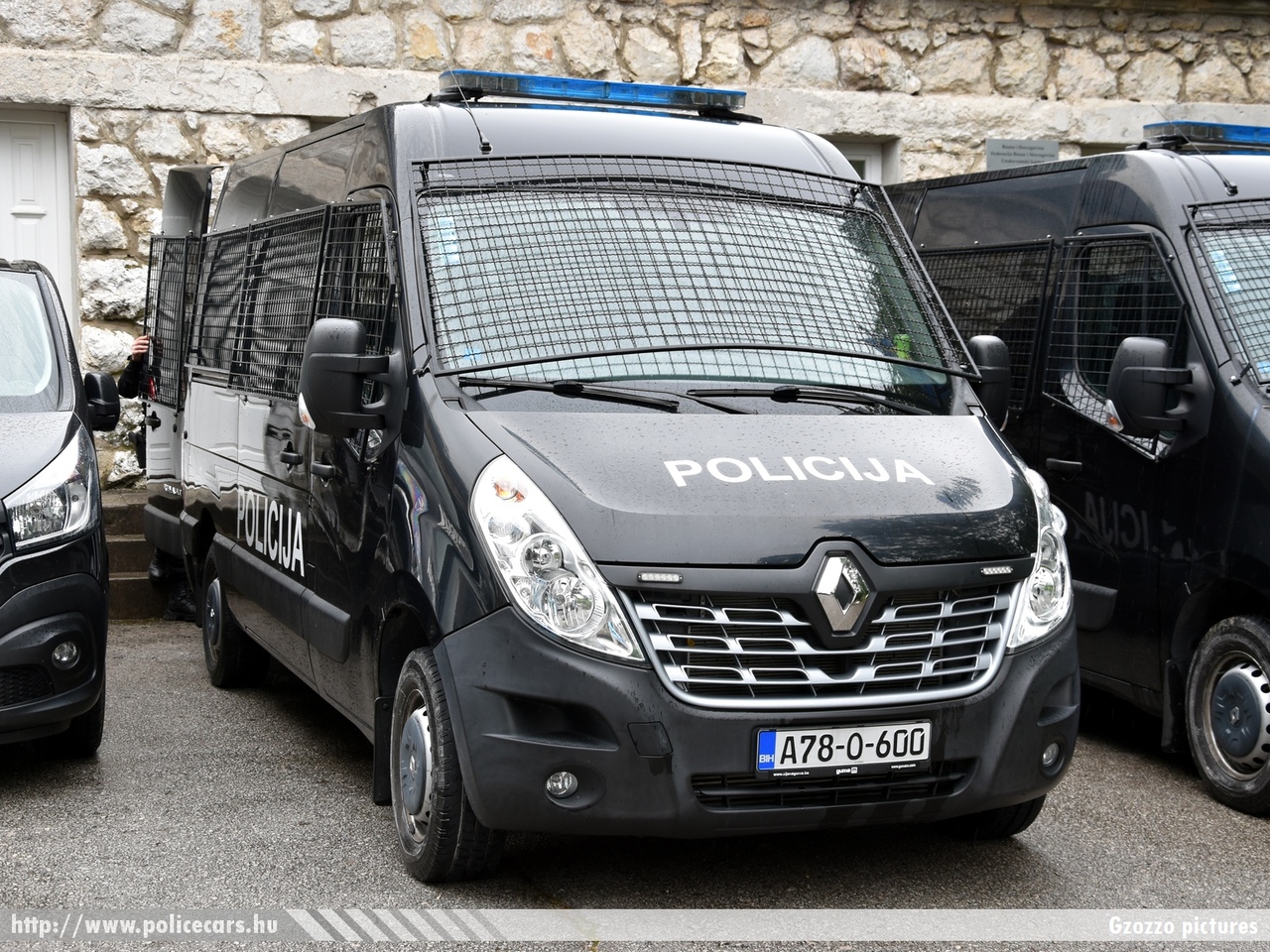 Renault Master, MUP Una-Sana Kanton, fotó: Gzozzo pictures
Keywords: Bosznia-Hercegovina bosnia bosnia-herzegovina bosnyák police policecar rendőrautó rendőr rendőrség