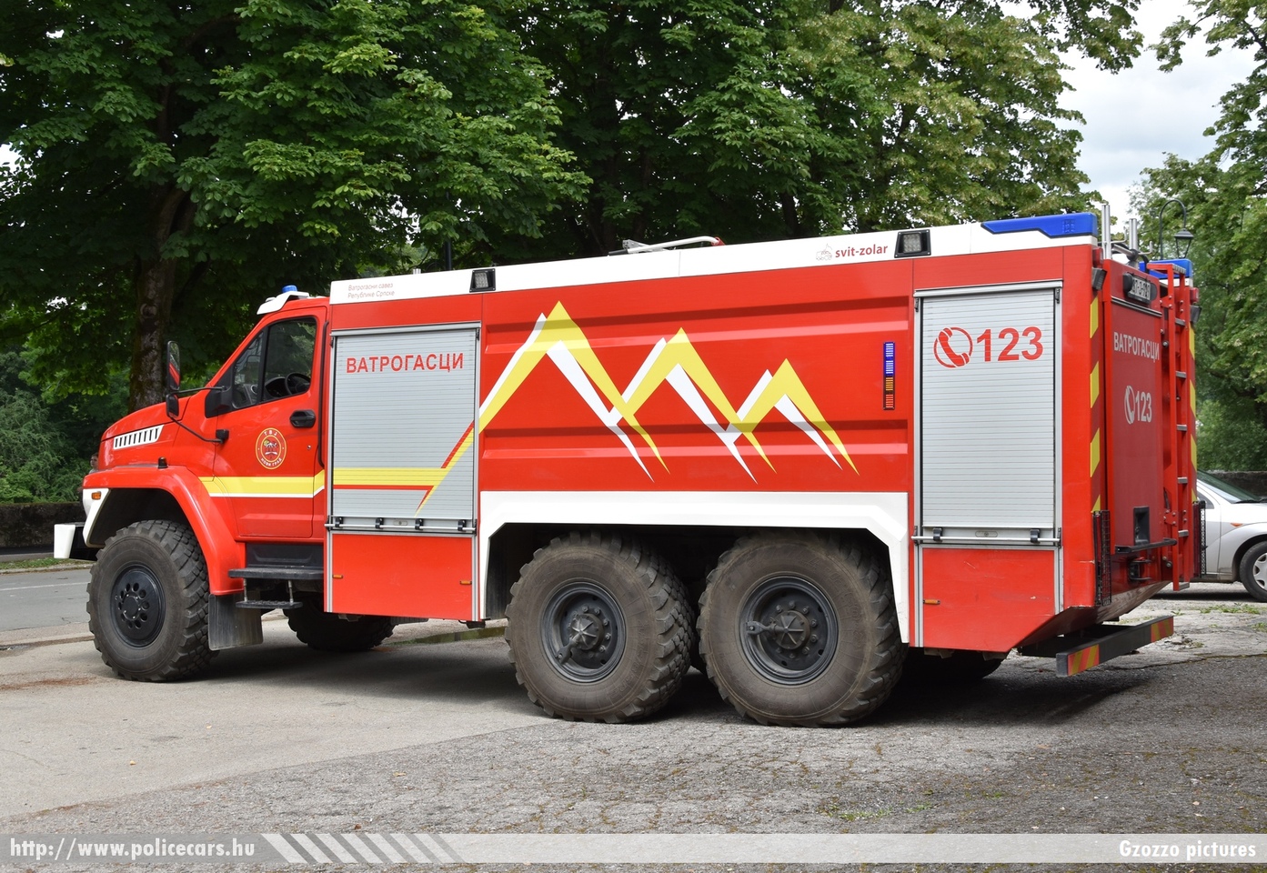 Ural 5557 Svit Zolar, Teritorijane Vatrogasno- spasilačke Jedinice Novi Grad, fotó: Gzozzo pictures
Keywords: Bosznia-Hercegovina tûzoltó tûzoltóautó tûzoltóság bosnia bosnia-herzegovina fire firetruck republika srpska boszniai szerb