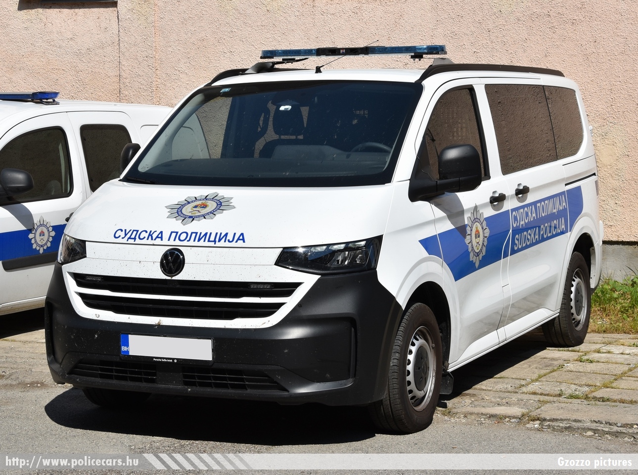 Volkswagen Transporter T7, Sudska Policija Republike Srpske, fotó: Gzozzo pictures
Keywords: Bosznia-Hercegovina rendőr rendőrautó rendőrség bosnia bosnia-herzegovina police policecar republika srpska boszniai szerb