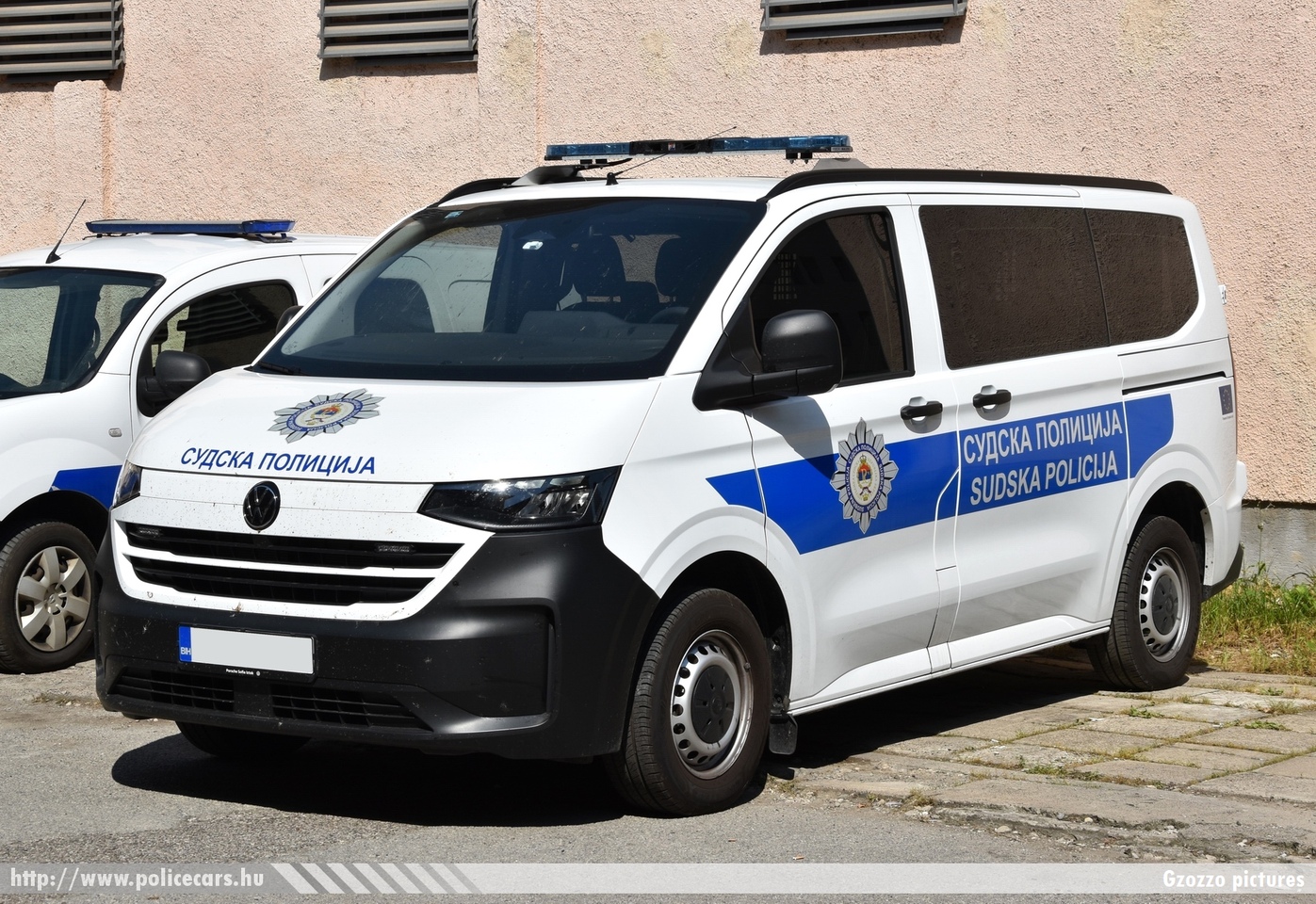 Volkswagen Transporter T7, Sudska Policija Republike Srpske, fotó: Gzozzo pictures
Keywords: Bosznia-Hercegovina rendőr rendőrautó rendőrség bosnia bosnia-herzegovina police policecar republika srpska boszniai szerb