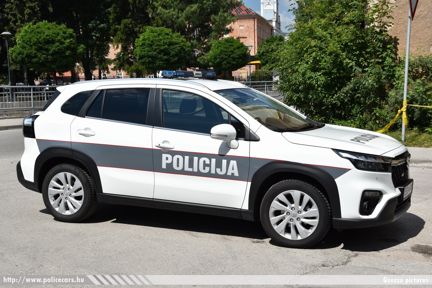Suzuki S-Cross, Policija, MUP Srednjobosanski kanton/Kanton Središnja Bosna, fotó: Gzozzo pictures
Keywords: Bosznia-Hercegovina bosnia bosnia-herzegovina bosnyák police policecar rendőrautó rendőr rendőrség