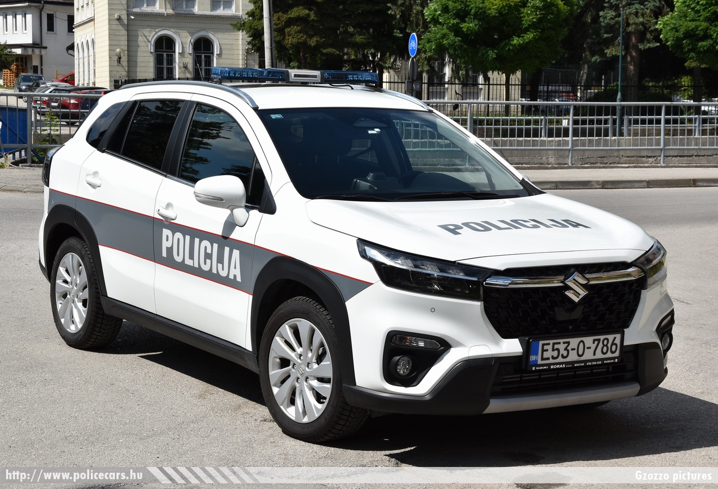 Suzuki S-Cross, Policija, MUP Srednjobosanski kanton/Kanton Središnja Bosna, fotó: Gzozzo pictures
Keywords: Bosznia-Hercegovina bosnia bosnia-herzegovina bosnyák police policecar rendőrautó rendőr rendőrség