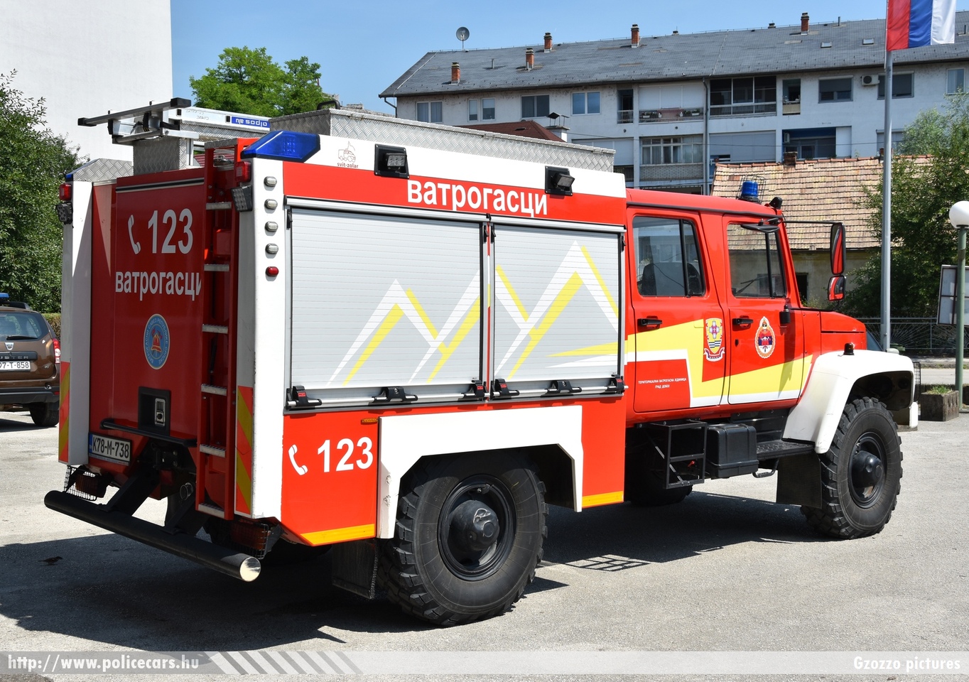 GAZ 3308 Sadko Svit Zolar, Teritorijane Vatrogasno spasilačke Jedinice Doboj, fotó: Gzozzo pictures
Keywords: Bosznia-Hercegovina tûzoltó tûzoltóautó tûzoltóság bosnia bosnia-herzegovina fire firetruck republika srpska boszniai szerb