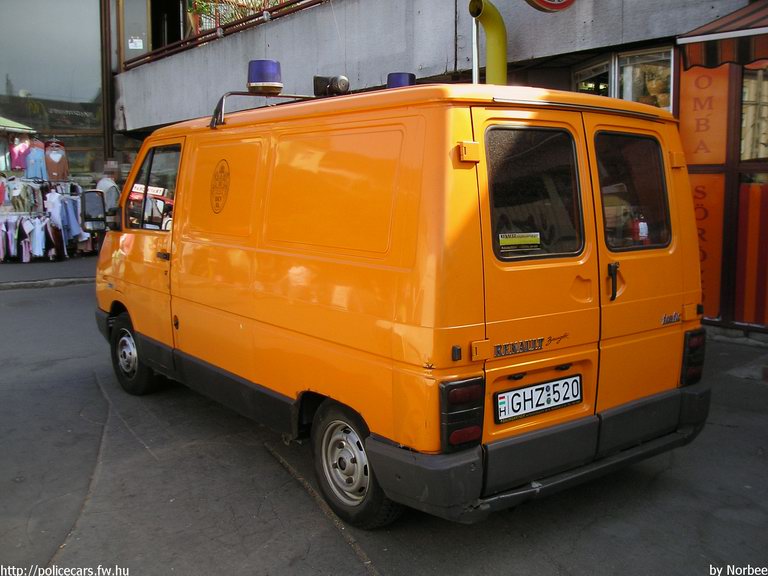 Renault Trafic, Budapesti Közlekedési Vállalat Zrt., fotó: Norbee
Keywords: BKV GHZ-520