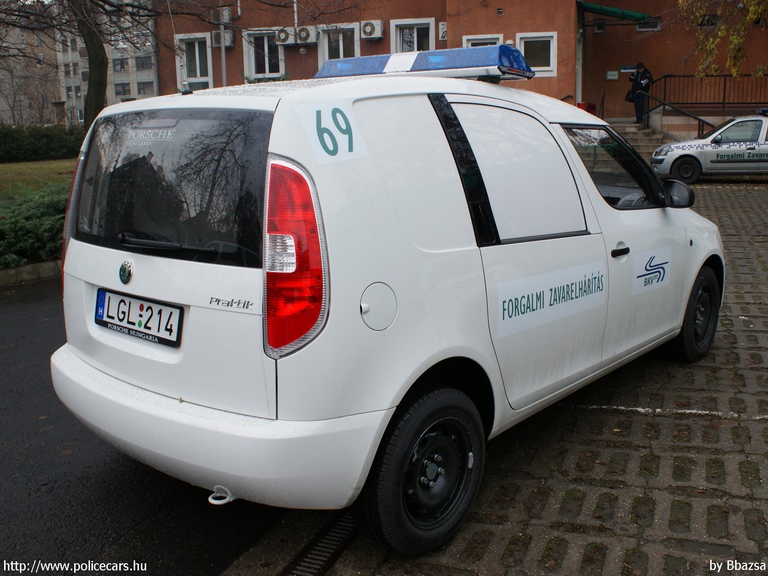 Skoda Praktik, Budapesti Közlekedési Vállalat Zrt., fotó: Bbazsa
Keywords: BKV LGL-214