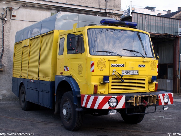 Csepel D-754, Budapesti Közlekedési Vállalat Zrt., fotó: Bbazsa 
Keywords: BKV BFD-393