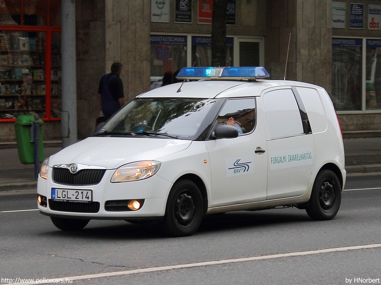 Skoda Praktik, Budapesti Közlekedési Vállalat Zrt., fotó: HNorbert
Keywords: BKV LGL-214