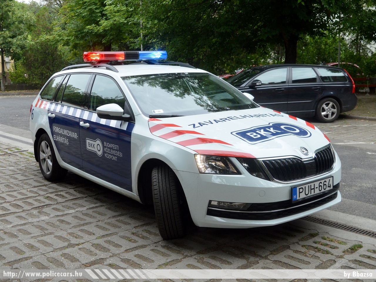 Skoda Octavia III Combi facelift 4x4, Budapesti Közlekedési Központ, fotó: Bbazsa
Keywords: BKK PUH-664