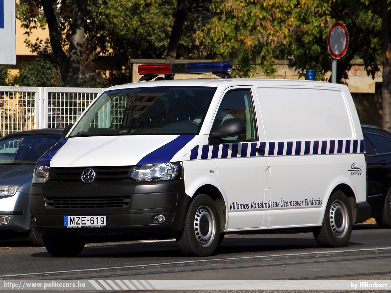 Volkswagen Transporter T5 facelift, Budapesti Közlekedési Zrt., fotó: HNorbert
Keywords: BKV BKK MZE-619