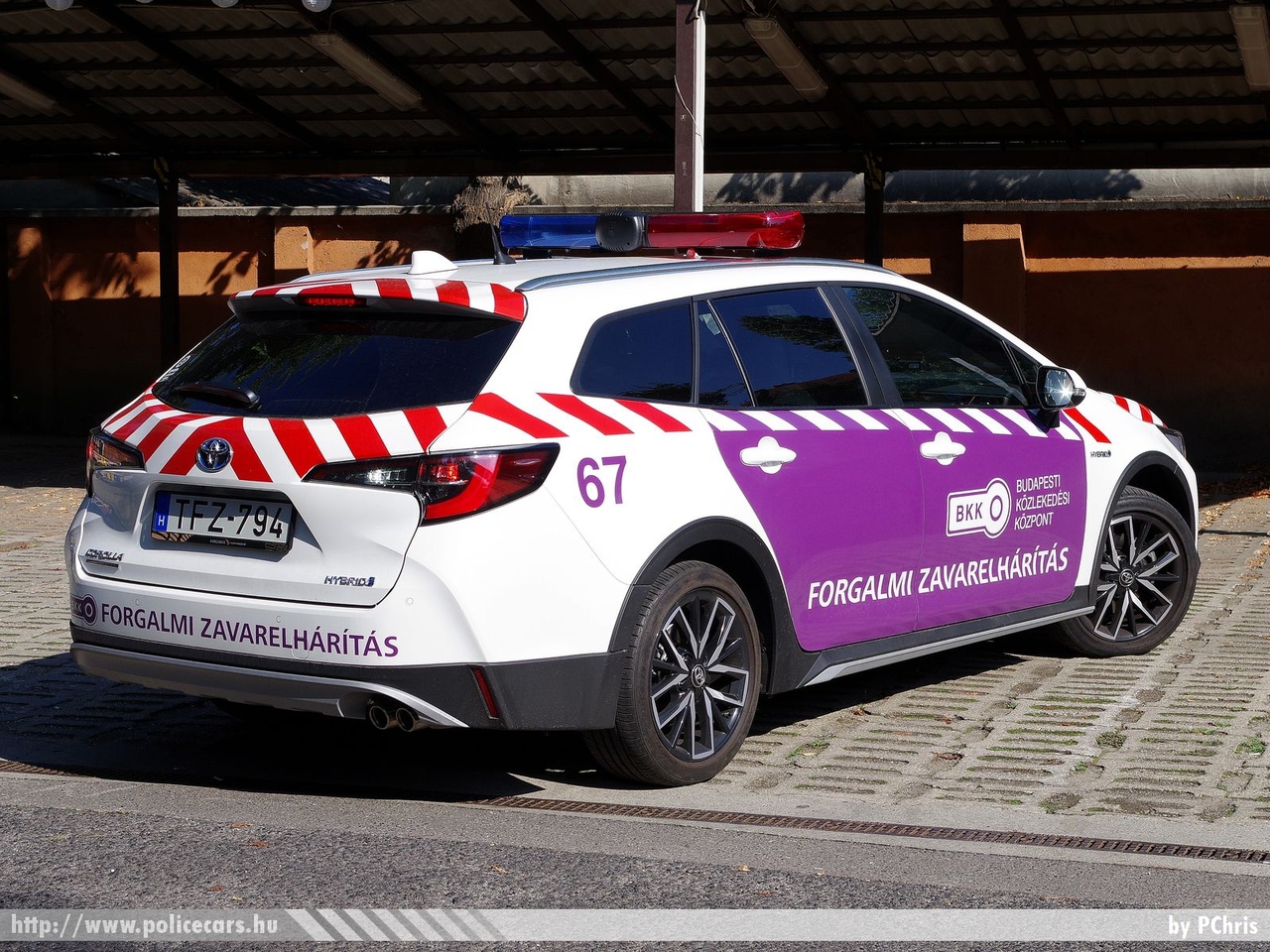 Toyota Corolla Touring Sports 1.8 Hybrid, Budapesti Közlekedési Központ Zrt., fotó: PChris
Keywords: BKV BKK TFZ-794