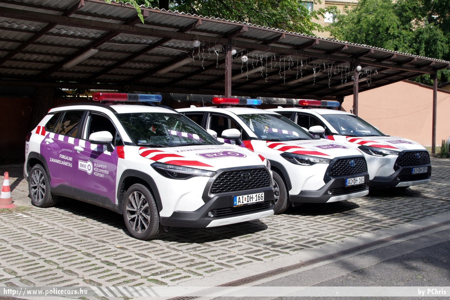 Toyota Corolla Cross 2.0 Hybrid, Budapesti Közlekedési Központ Zrt., fotó: PChris
Keywords: BKV BKK AIDH-161 AIDH-166 AIDH-159