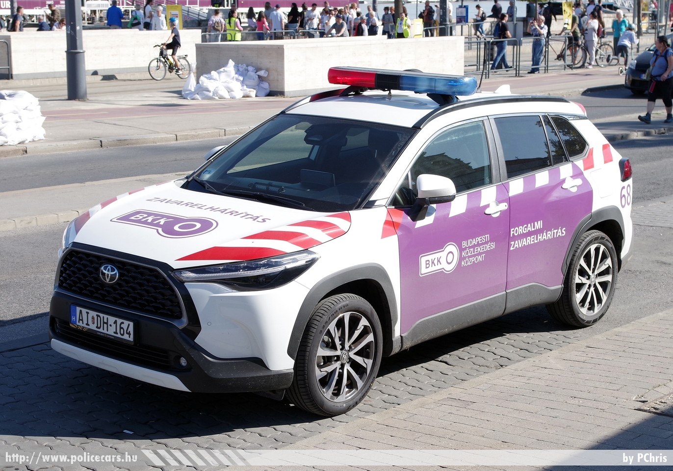 Toyota Corolla Cross 2.0 Hybrid, Budapesti Közlekedési Központ Zrt., fotó: PChris
Keywords: BKV BKK AIDH-164