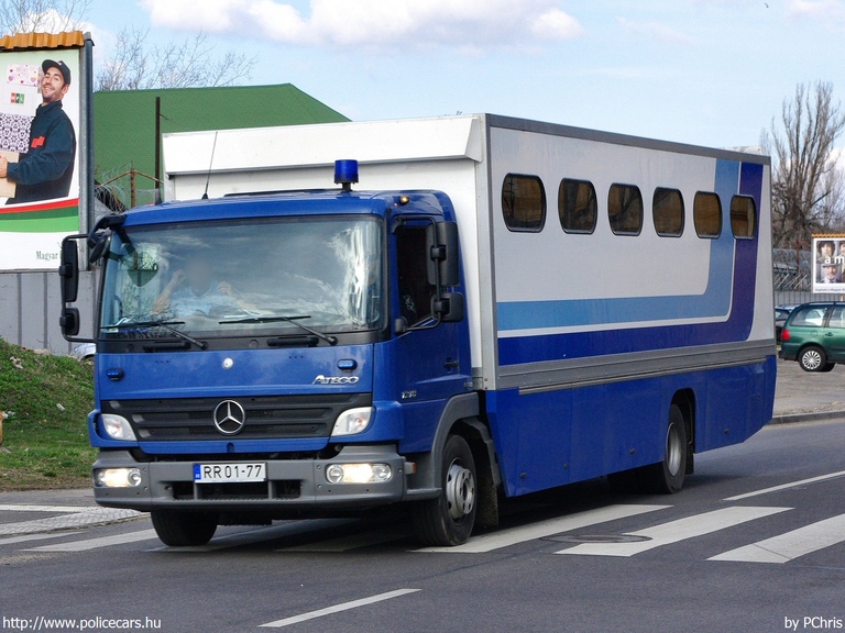 Mercedes-Benz Atego 1218, Országos Büntetés-végrehajtási Intézet, fotó: PChris
Keywords: RR01-77 BV magyar Magyarország Hungary hungarian prison  Büntetés-végrehajtás
