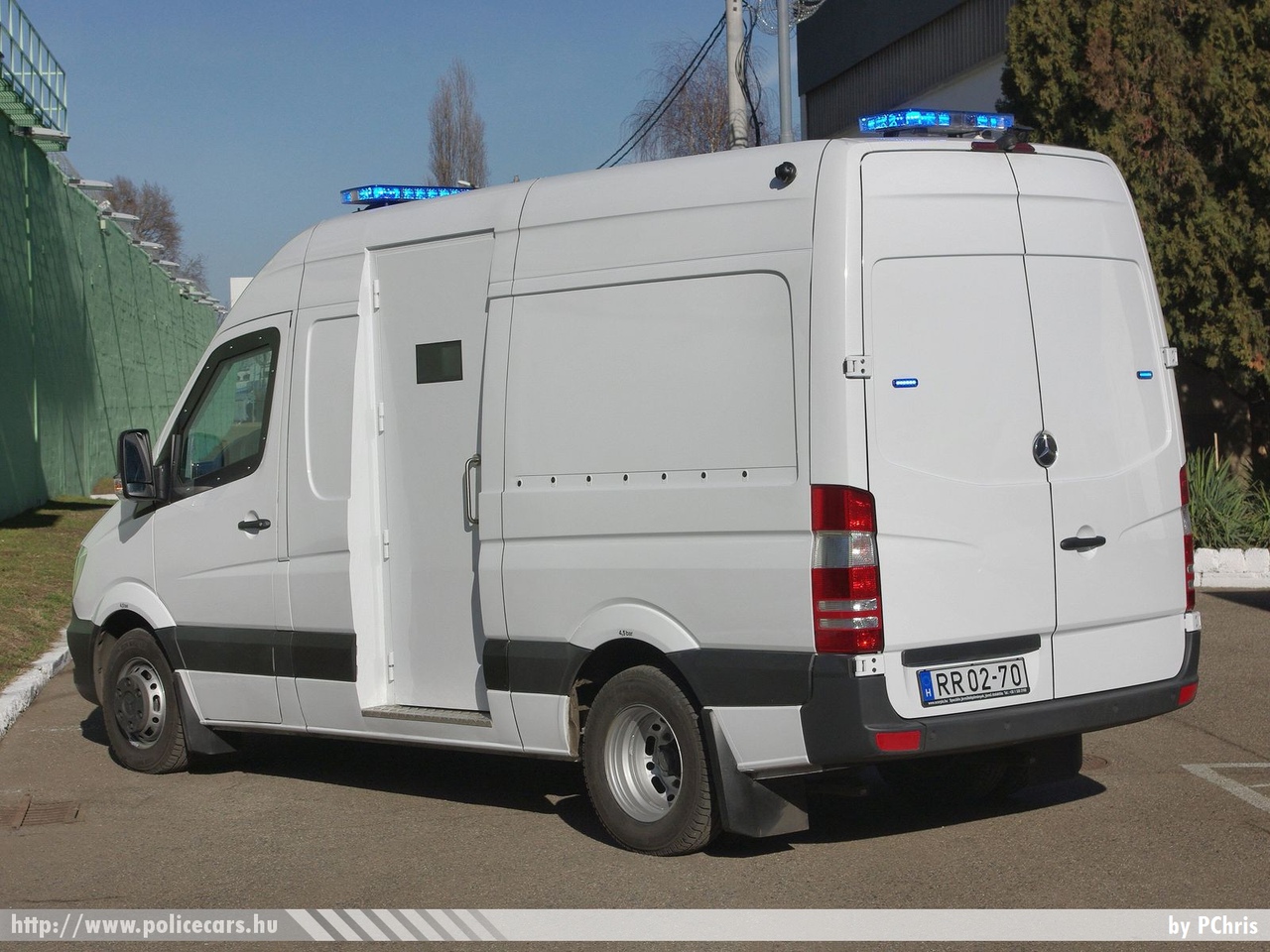 Mercedes-Benz Sprinter II facelift, fotó: PChris
Keywords: BV RR02-70 BV magyar Magyarország Hungary hungarian prison  Büntetés-végrehajtás