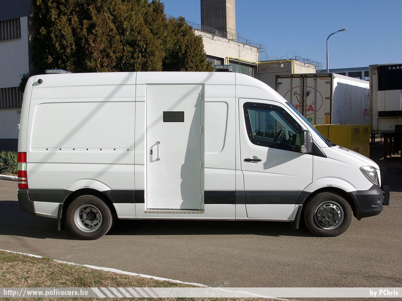 Mercedes-Benz Sprinter II facelift, fotó: PChris
Keywords: BV RR02-70 BV magyar Magyarország Hungary hungarian prison  Büntetés-végrehajtás