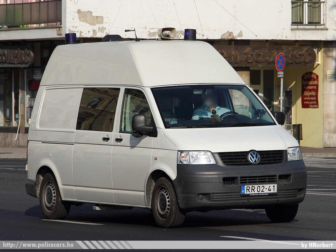 Volkswagen Transporter T5, Országos Büntetés-végrehajtási Intézet, fotó: HNorbert
Keywords: BV RR02-41 BV magyar Magyarország Hungary hungarian prison  Büntetés-végrehajtás