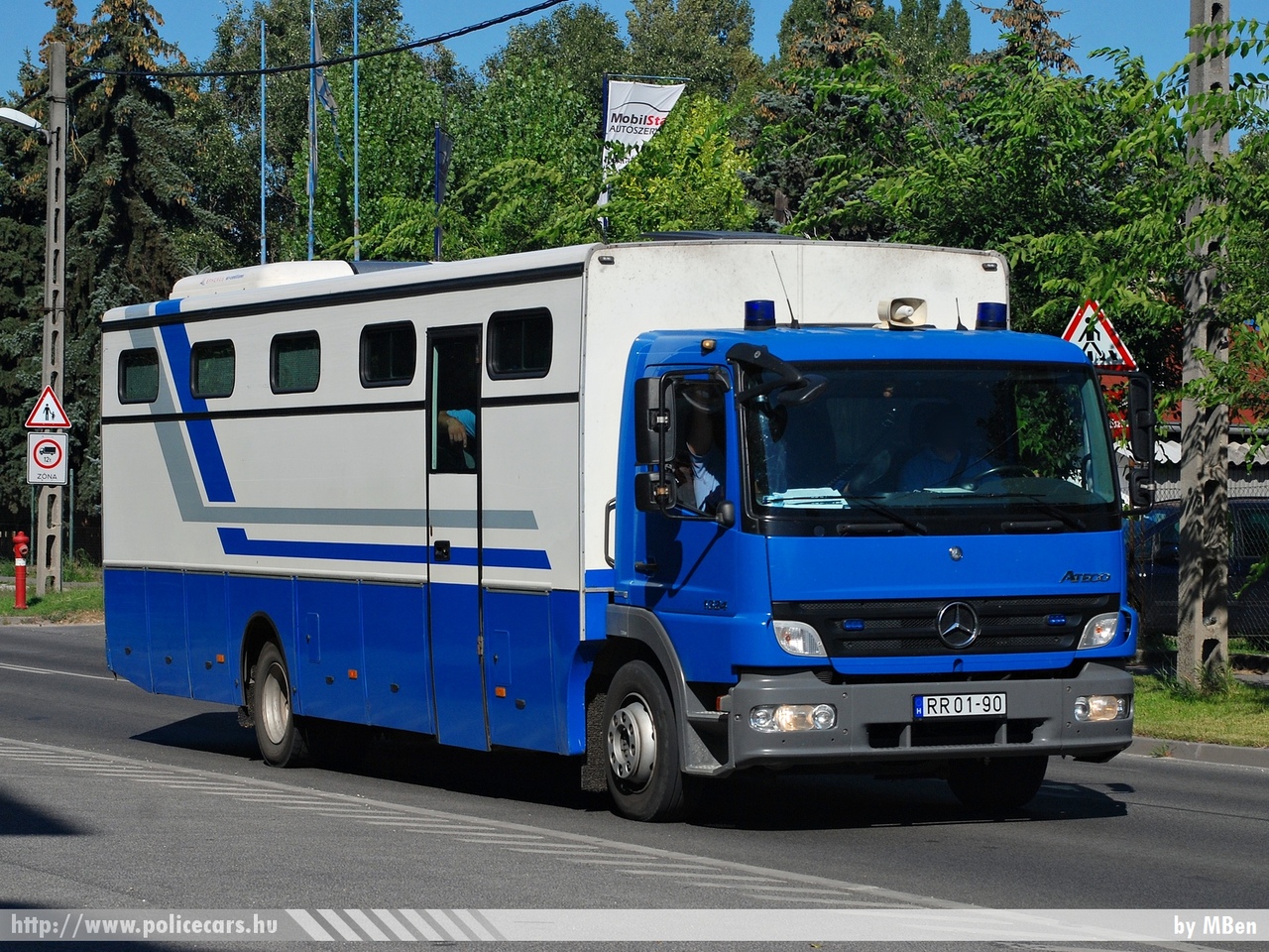 Mercedes-Benz Atego 1324, Országos Büntetés-végrehajtási Intézet, fotó: MBen
Keywords: RR01-90 BV BV magyar Magyarország Hungary hungarian prison  Büntetés-végrehajtás