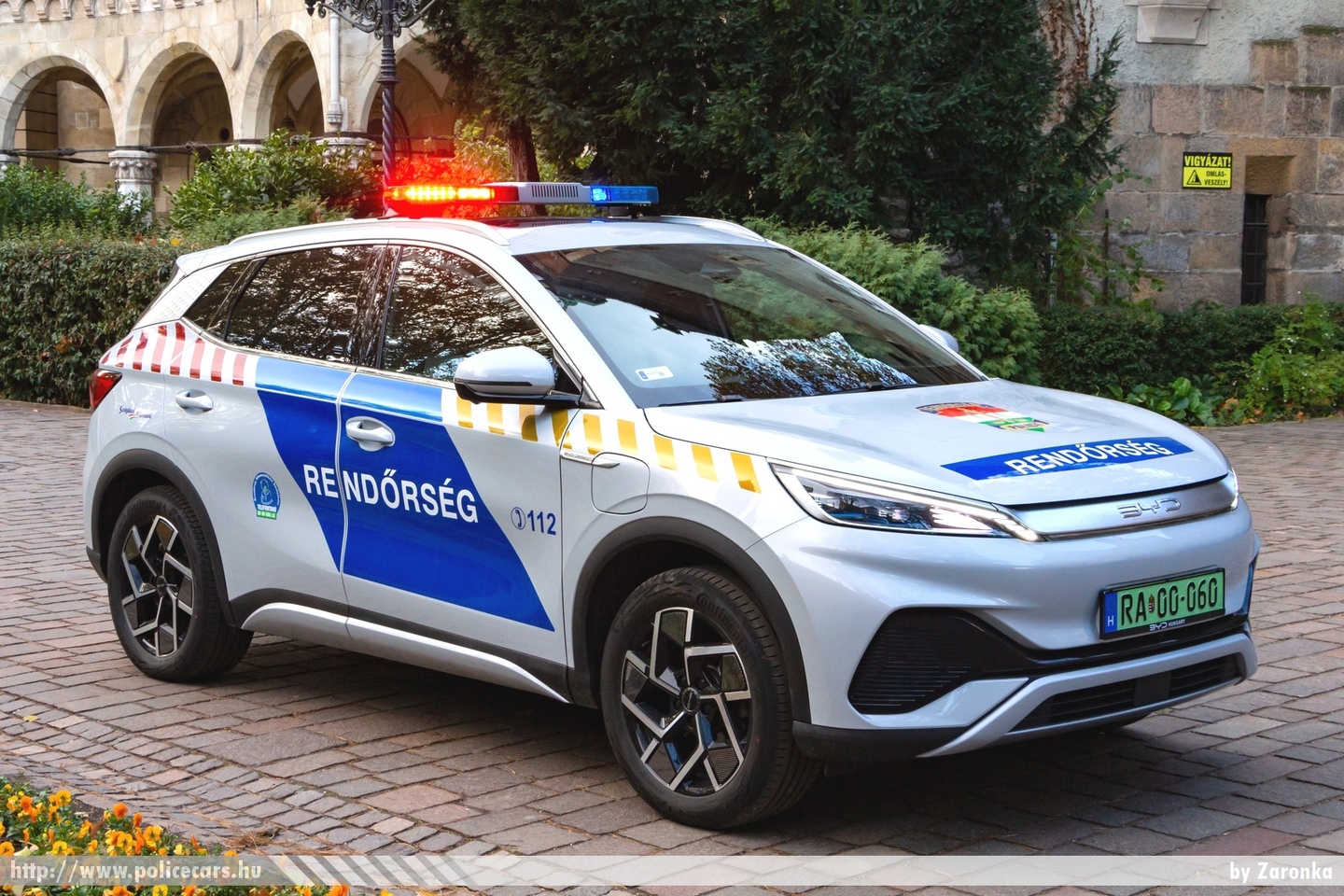 BYD Atto 3, fotó: Zaronka

Keywords: rendőr rendőrautó rendőrség magyar Magyarország Hungary hungarian police policecar RA00-060