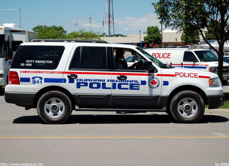 Keywords: kanadai Kanada Canada canadian policecar police rendőr rendőrautó rendőrség 