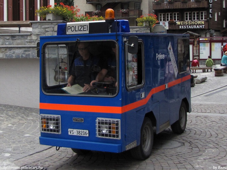 Stimbo, Zermatt, fotó: Bazsi
Keywords: rendőr rendőrautó rendőrség Svájc svájci Switzerland swiss police policecar