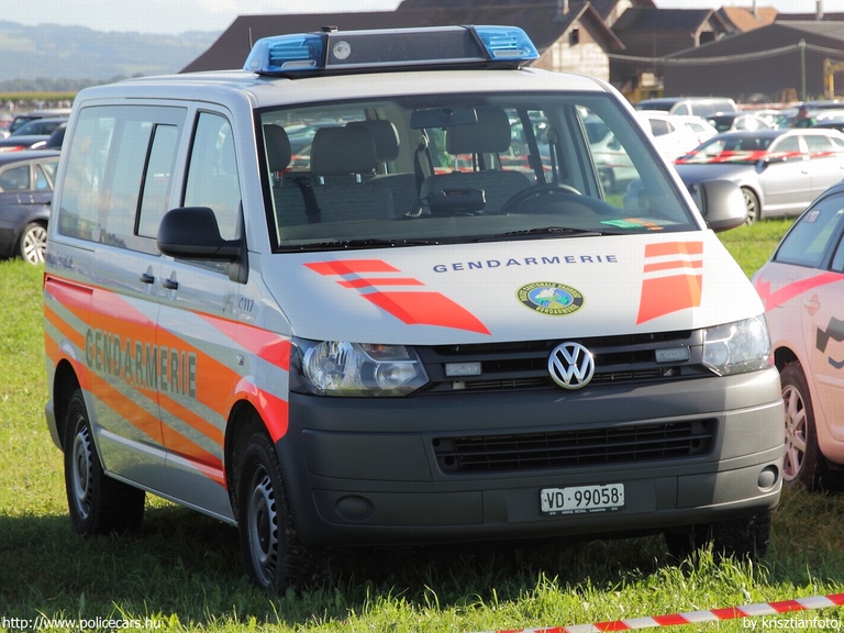 Volkswagen Transporter T5 facelift, fotó: krisztianfotoi
Keywords: svájci Svájc rendőr rendőrautó rendőrség csendőrség Switzerland swiss police policecar