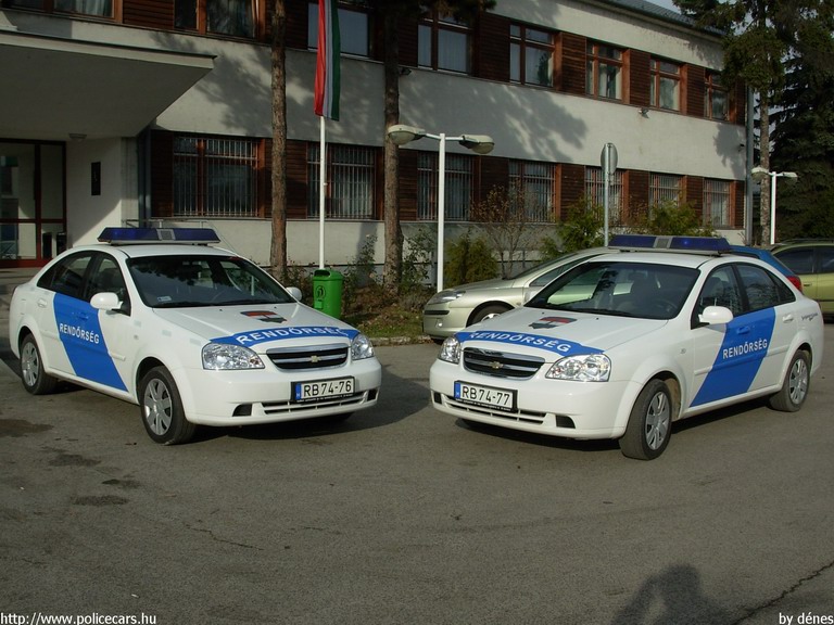 Chevrolet Lacetti, fotó: dénes
Keywords: rendőr rendőrség rendőrautó RB74-76 RB74-77 magyar Magyarország Hungary hungarian police policecar