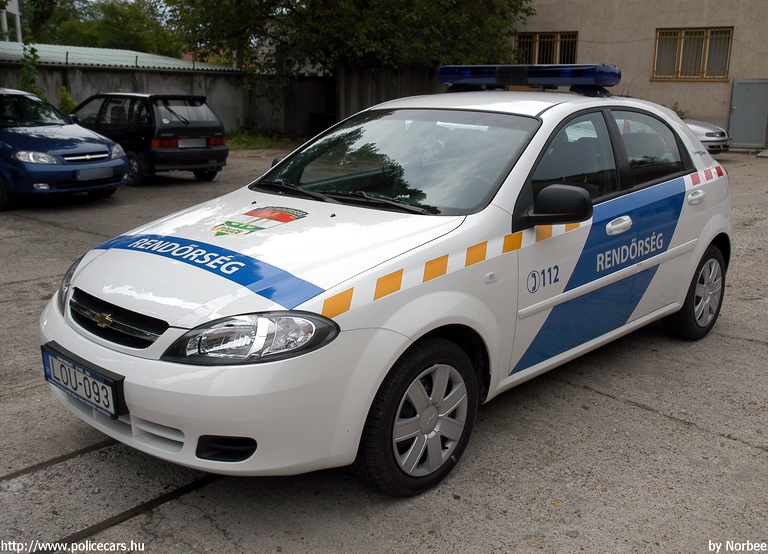 Chevrolet Lacetti, fotó: Norbee
Keywords: rendőr rendőrautó rendőrség magyar Magyarország LOU-093 Hungary hungarian police policecar