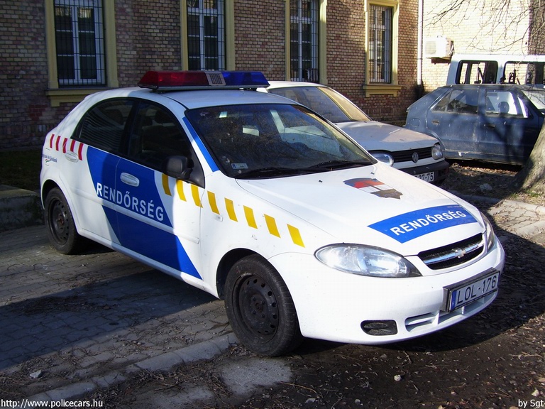 Chevrolet Lacetti, fotó: Sgt
Keywords: rendőr rendőrautó rendőrség magyar Magyarország LOL-176 Hungary hungarian police policecar