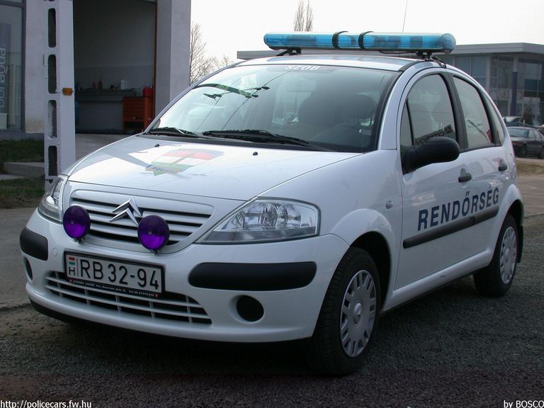 Citroen C3, fotó: Bosco
Keywords: rendőrség rendőr rendőrautó RB32-94 magyar Magyarország hungarian Hungary police policecar
