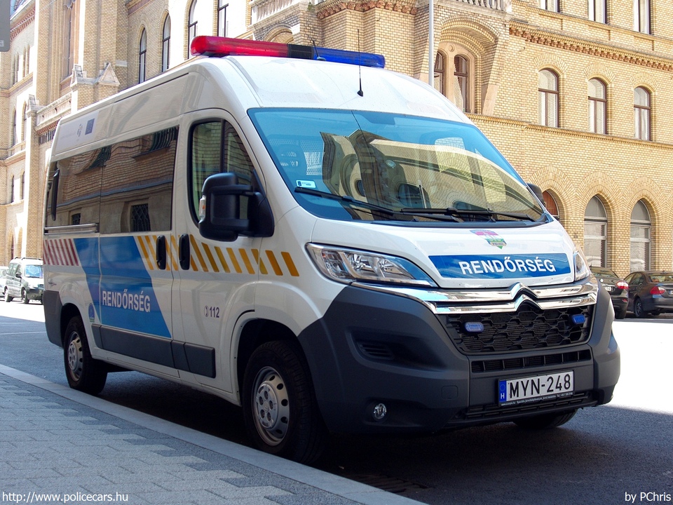 Citroen Jumper, fotó: PChris
Keywords: rendőrség rendőr rendőrautó magyar Magyarország MYN-248 hungarian Hungary police policecar