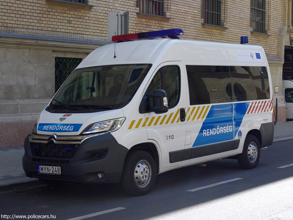 Citroen Jumper, fotó: PChris
Keywords: rendőrség rendőr rendőrautó magyar Magyarország MYN-248 hungarian Hungary police policecar