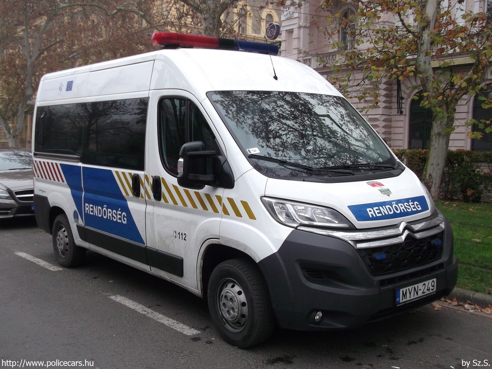 Citroen Jumper, fotó: Sz.S.
Keywords: rendőrség rendőr rendőrautó magyar Magyarország MYN-249 hungarian Hungary police policecar