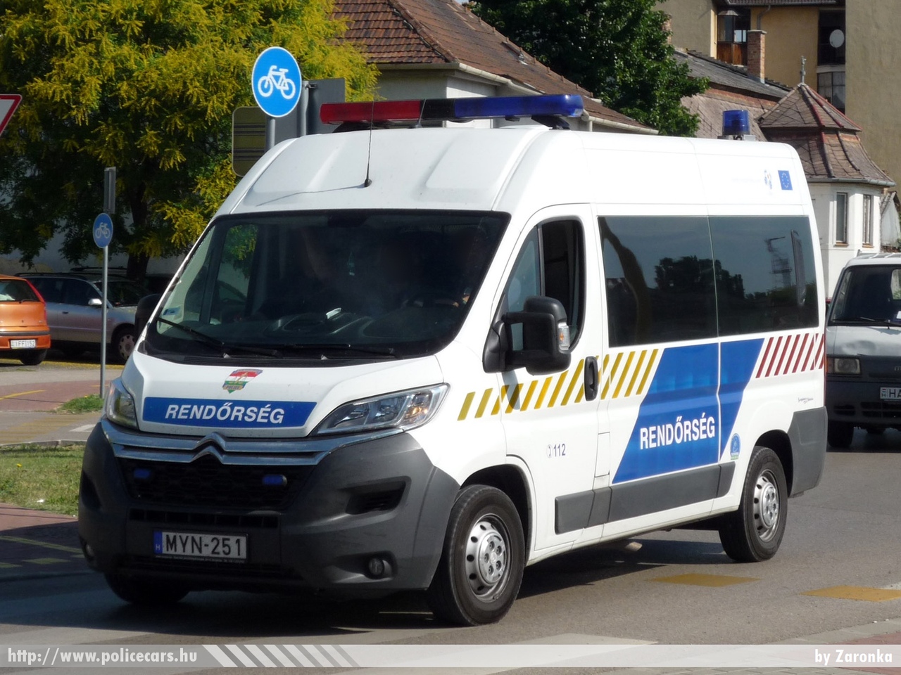 Citroen Jumper, fotó: Zaronka
Keywords: rendőrség rendőr rendőrautó magyar Magyarország hungarian Hungary police policecar MYN-251
