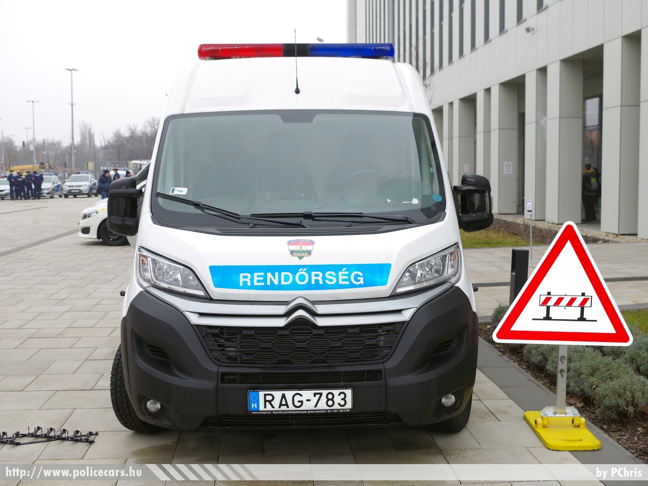 Citroen Jumper, fotó: PChris
Keywords: rendőrség rendőr rendőrautó magyar Magyarország hungarian Hungary police policecar RAG-783