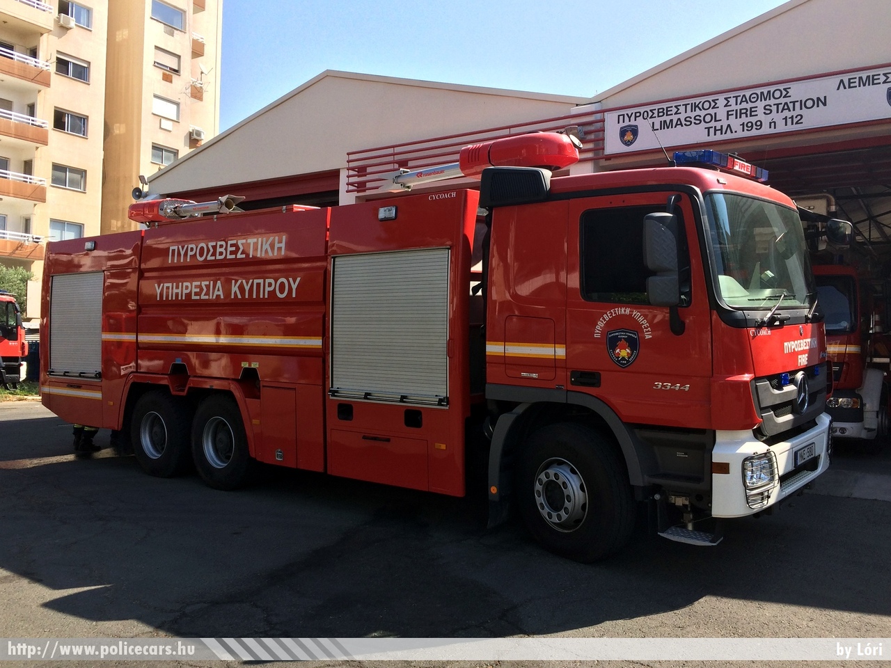 Mercedes 3344 Actros MP3 L, fotó: Lóri
Keywords: ciprus ciprusi tûzoltó tûzoltóautó tûzoltóság fire firetruck cyprus cypriot