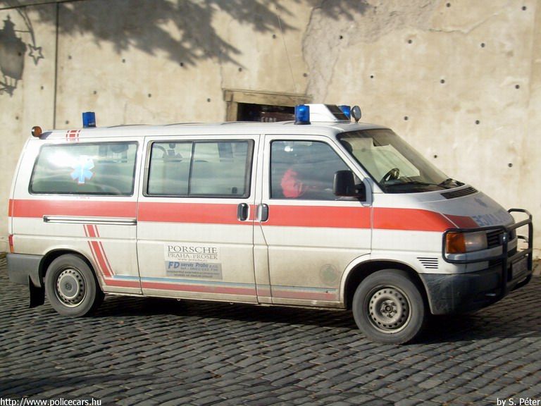 VW Transporter T4, fotó: S. Péter
Keywords: mentő mentőautó cseh csehország