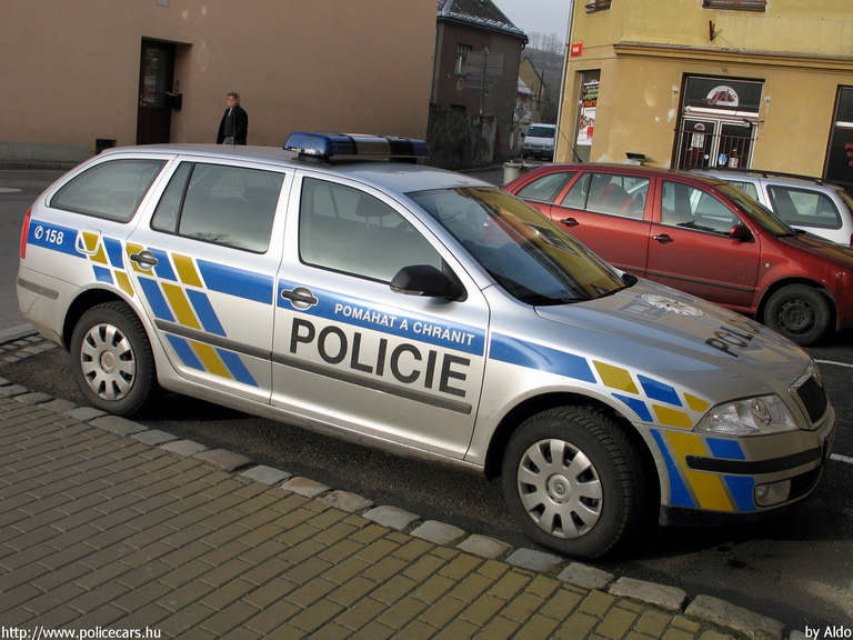 Skoda Octavia II, fotó: Aldo
Keywords: rendőr rendőrautó rendőrség cseh csehország