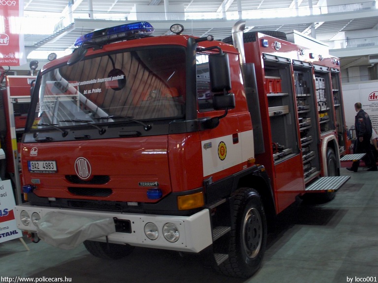 Tatra, fotó: loco001
Keywords: tûzoltó tûzoltóautó cseh csehország tûzoltóság