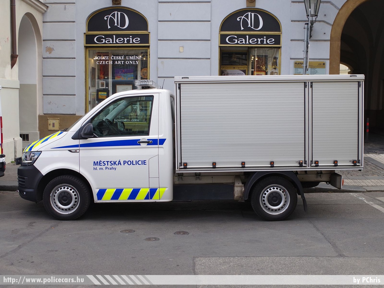 Volkswagen Transporter T6, fotó: PChris
Keywords: rendőr cseh Csehország rendőrautó rendőrség police policecar Czech