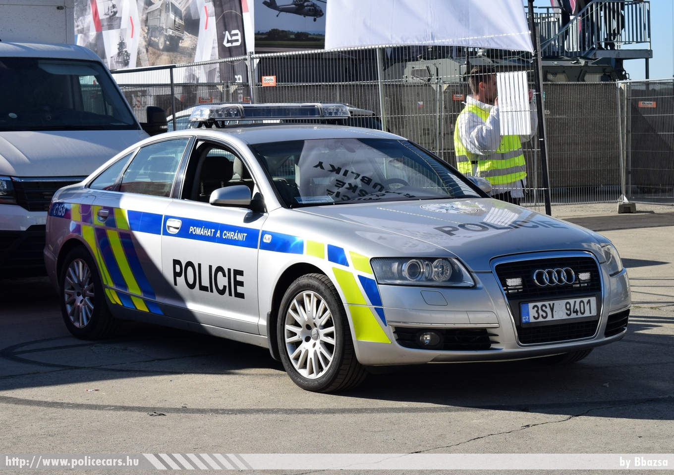 Audi A6, fotó: Bbazsa
Keywords: rendőr cseh Csehország rendőrautó rendőrség police policecar Czech