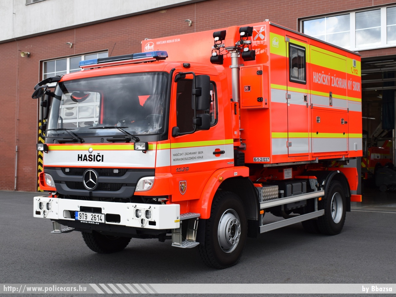 Mercedes Atego 1529, Ostrava, fotó: Bbazsa
Keywords: Czech cseh Csehország tûzoltó tûzoltóautó fire firetruck