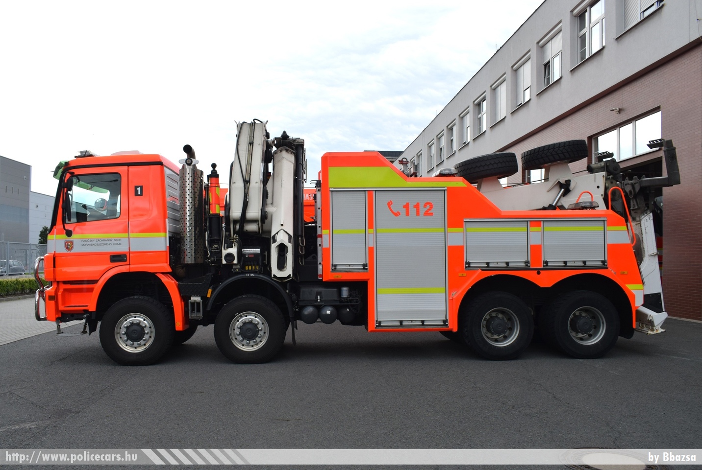 Mercedes- Benz Actros V8, Ostrava, fotó: Bbazsa
Keywords: Czech cseh Csehország tûzoltó tûzoltóautó fire firetruck