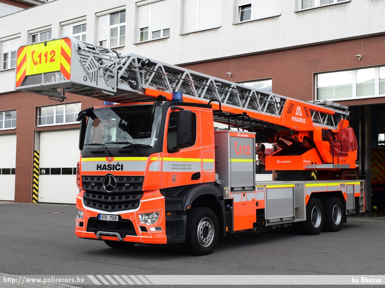 Mercedes- Benz Arocs 2640 Magirus AZ55, Ostrava, fotó: Bbazsa
Keywords: Czech cseh Csehország tûzoltó tûzoltóautó fire firetruck